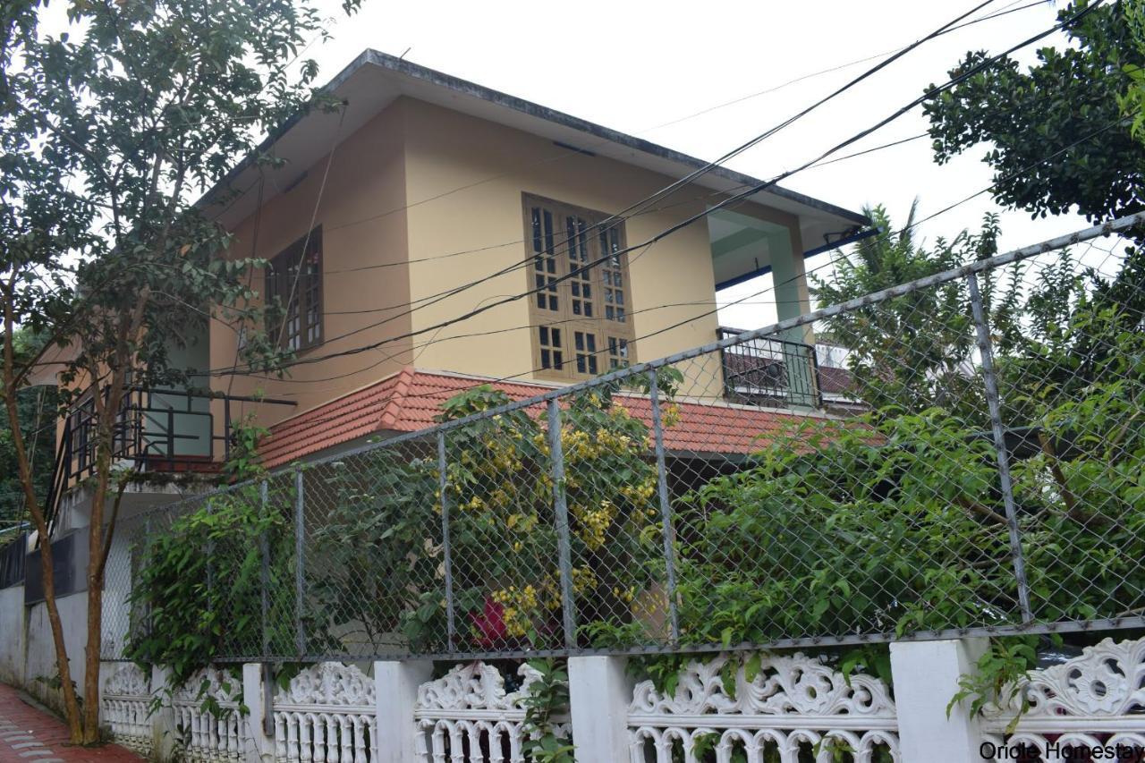Oriole Homestay Thekkady Exterior photo
